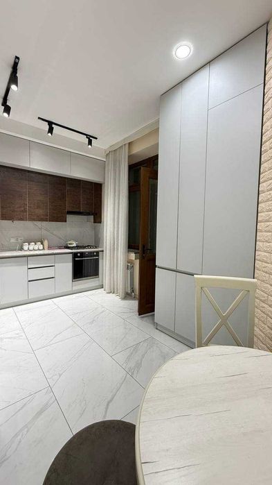 3-х комнатная в ЖК «Parisien» этажность 8  ID: 6574