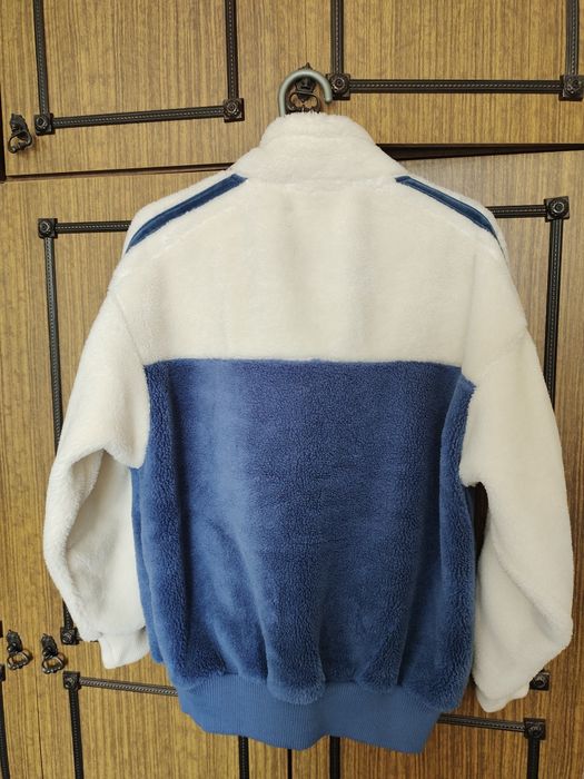 Продам меховую курточку