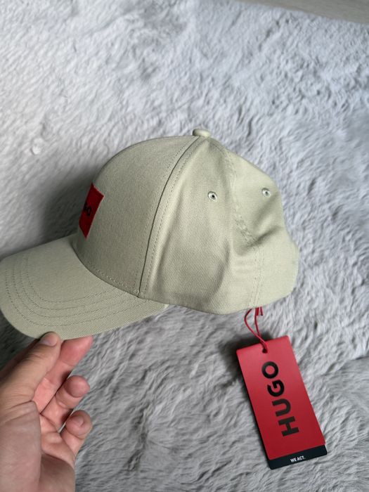 Hugo Men X sapca unisex culoare verde deschis cu logo rosu marimea universala noua originala