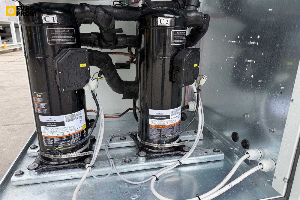 Chiller/Pompă de căldură răcit cu apă CLIMAVENETA – 55.9 kW/62.8 kW | chiller 50 kw pret | Outlet