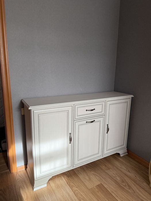 Продам шкаф с комодом