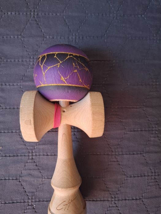 Kendama cu ken locked studio si tama lotus