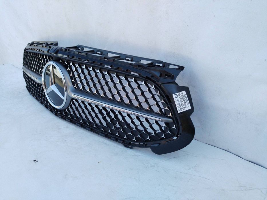 Grila radiator Mercedes A-Class W177 AMG-Line NOUA ORIGINALA