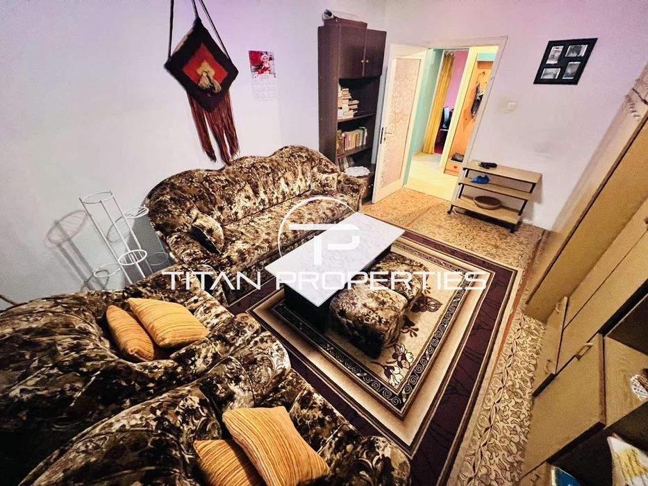 Дава се под наем Тристаен апартамент в Бургас, Изгрев - 82 кв.м за 408 € - Снимка #2