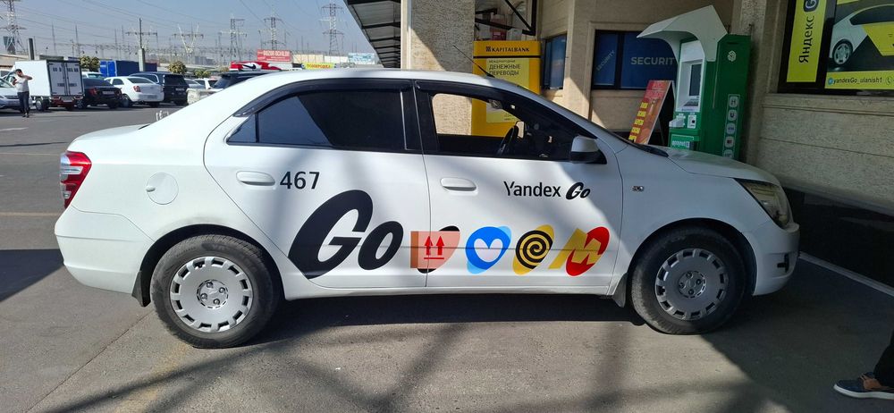 Yandex Fasten Brending Nakleyka  lyboy avto reklama ruxsatnoma