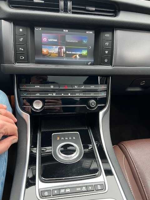 Продавам Jaguar XF Sportbrake II 2.0D, 2018г-БЛОКИРАЛ ДВИГАТЕЛ