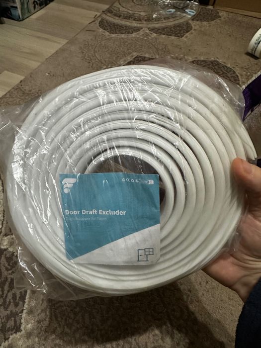 Oprator / bandă de etanșare pentru ușă