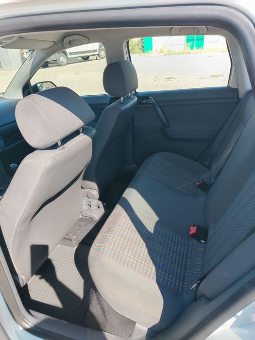 Автомобил VW polo