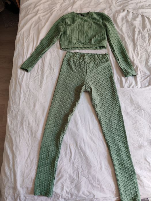 Спортен комплект - цвят мента