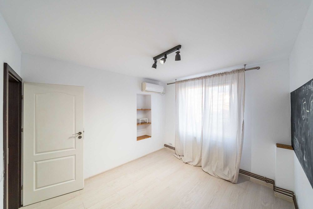 Megamall, Chisinau, 3 camere, Mobilat-utilat, centrala, parcare