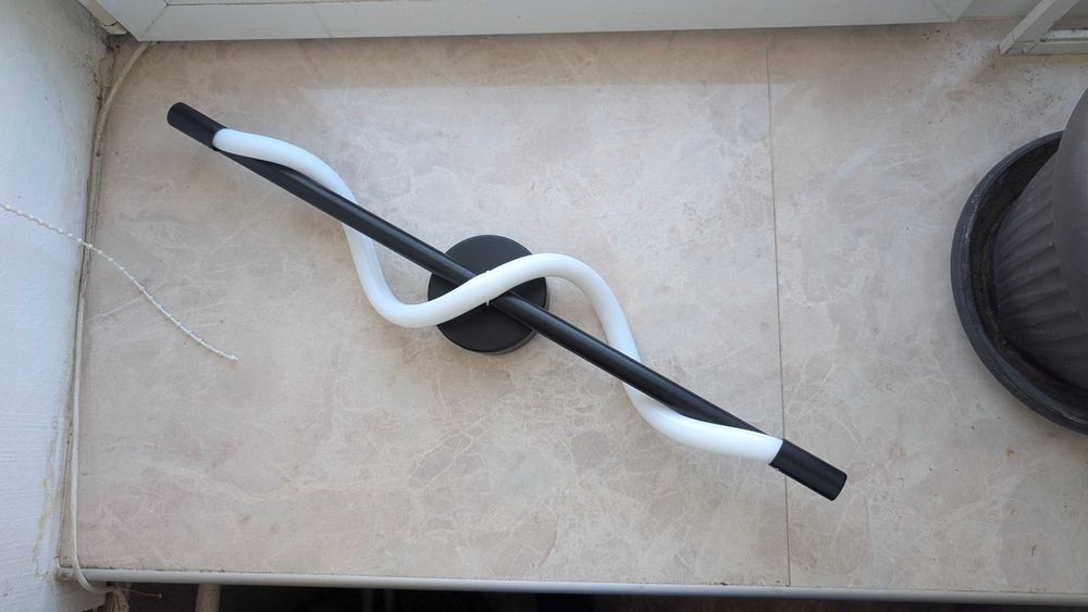 Лампа за таван/ стена