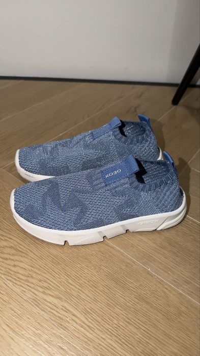 Продам детскую обувь. Все оригинал.