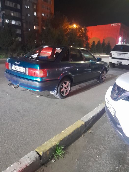 Продам ауди 80 б4