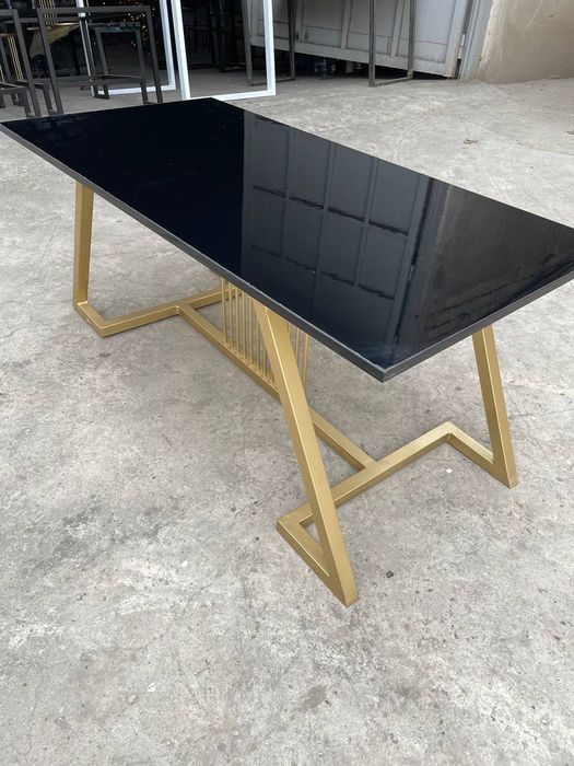 Журнальный столик в стиле лофт