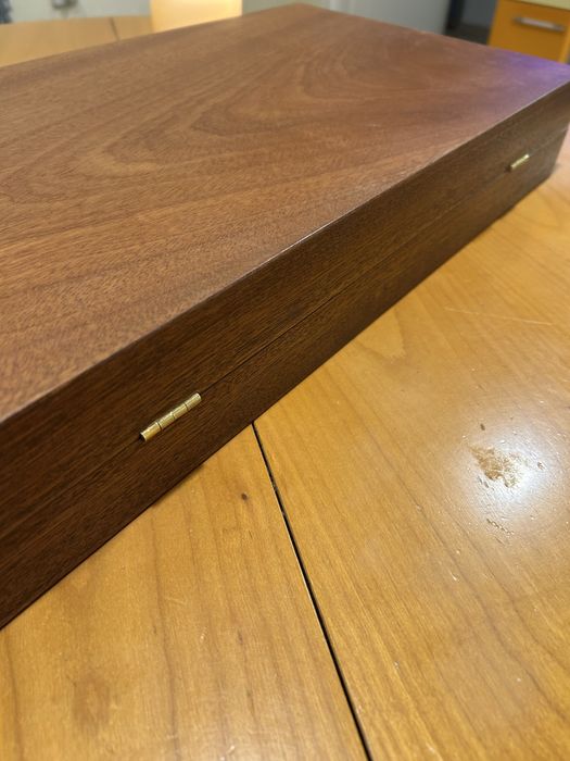 Масивна гръцка нова табла 50/50