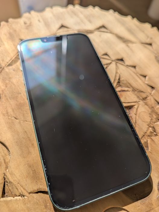 iPhone 13, 128 GB + 2 huse