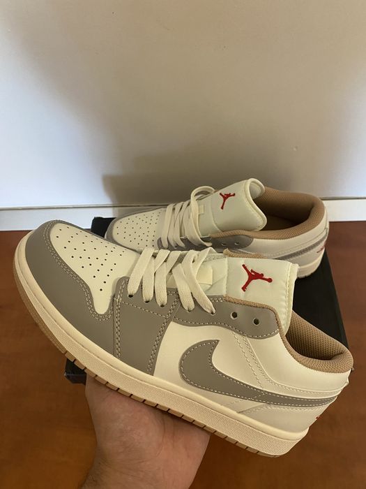 Jordan 1 Low marime 42
