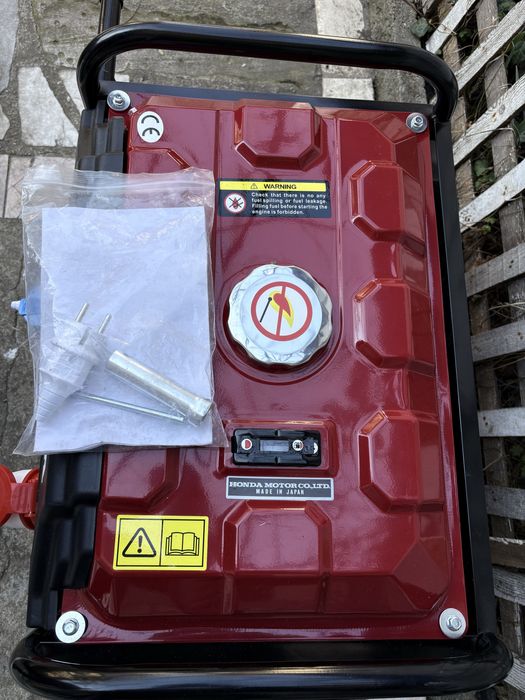 Бензинов трифазен генератор за ток Honda ,7.0 Kw , 8.1 часа