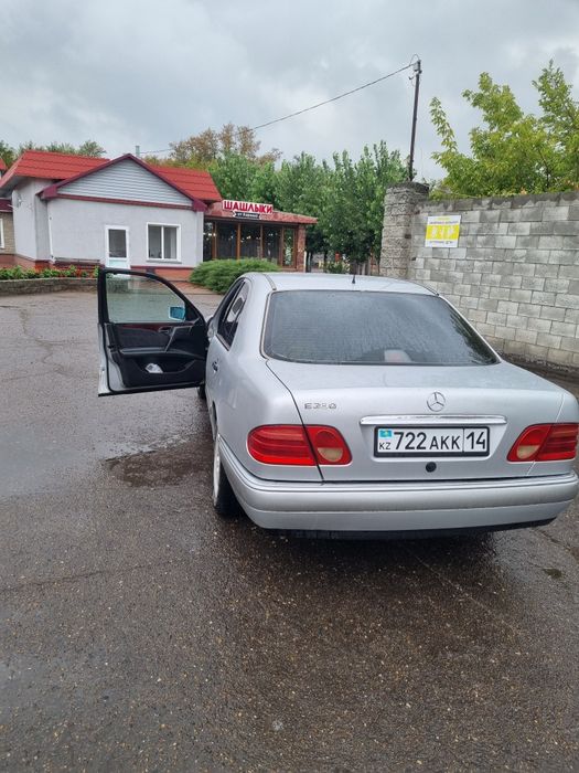 Mercedes w210 2.3