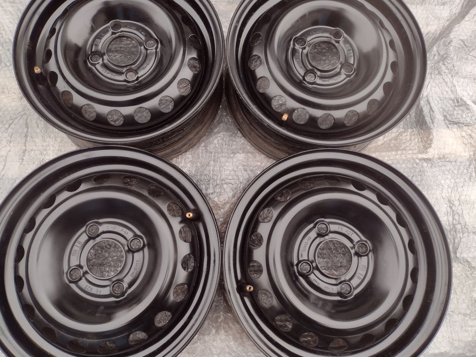 Топ състояние 13-4х100 ЕТ49 5j Опел Корса Б