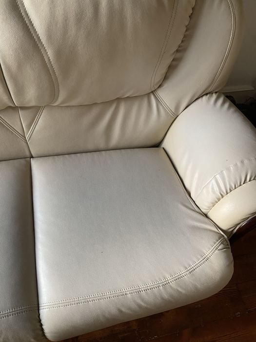 Много запазен холна гарнитура -  троен, двоен и фотьойли