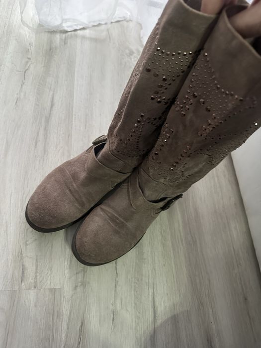 Cizme din piele naturala