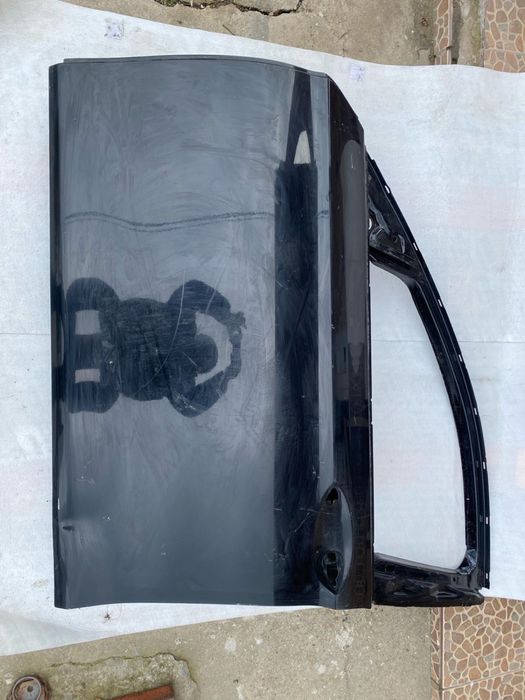 Ușă stânga față bmw f10.