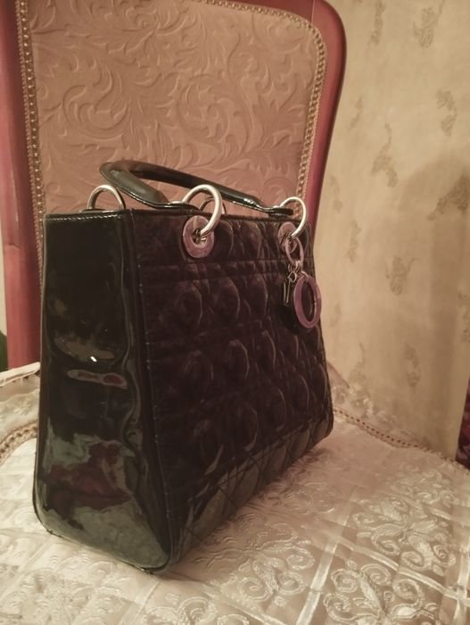 Сумки Армани, Диор