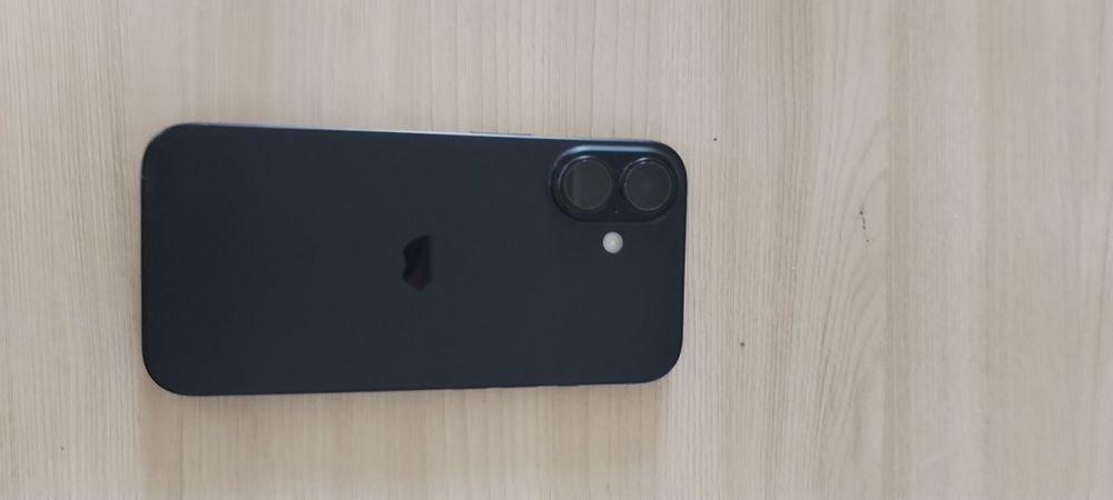 İphone 16 сатамын.