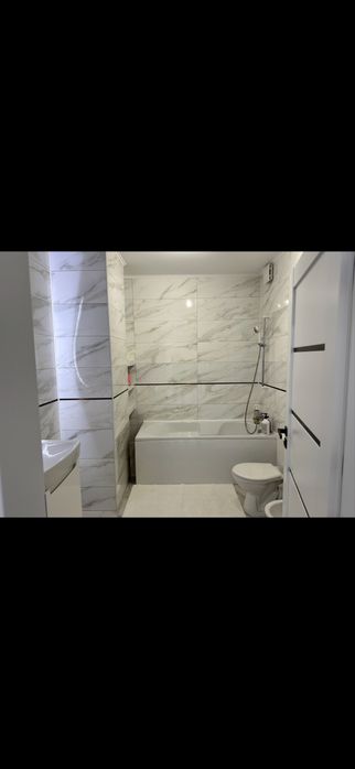 Inchiriez apartamen cu 3 camere mobilat/utilat ,Concept 9