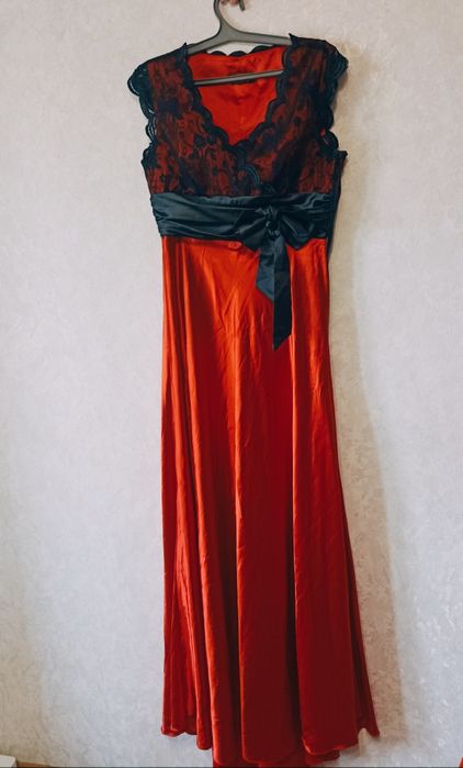 Нарядное-праздничное платье