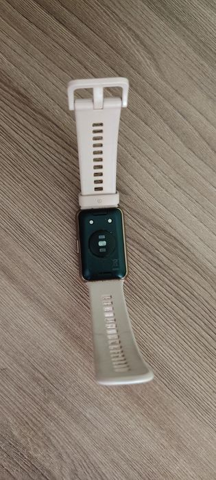 Часы Huawei Watch fit