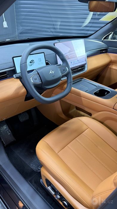 Dongfeng EP 008 ,6 местный электромобиль