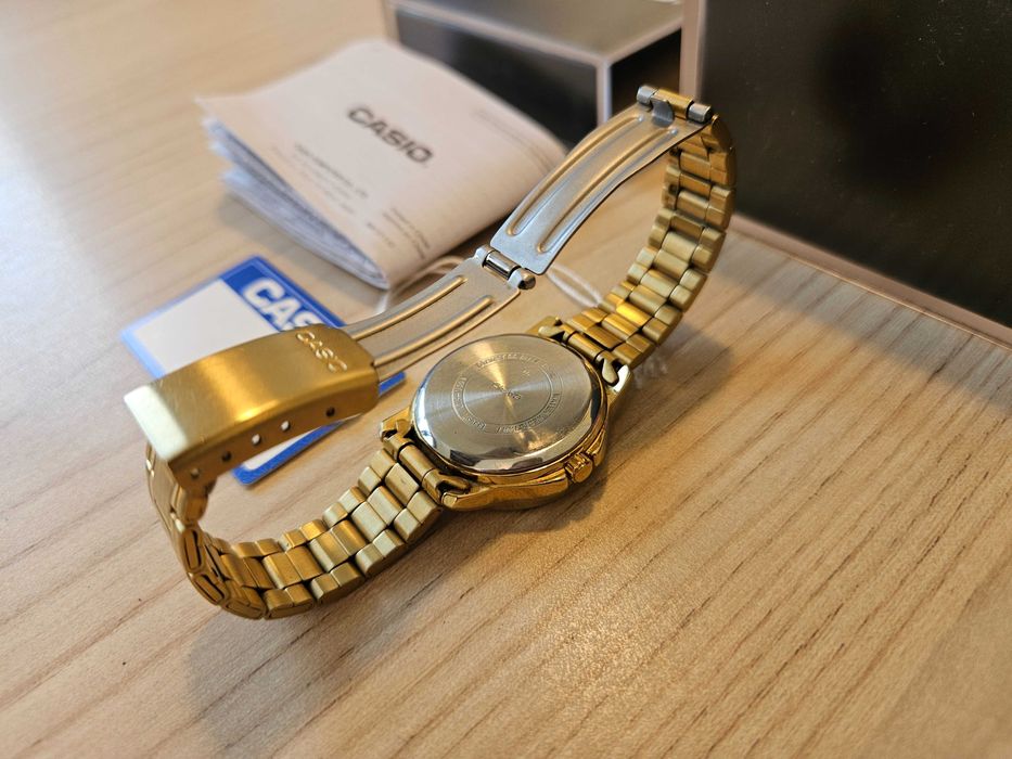 Часовник CASIO LTP-V004-9BUDF НОВ Дамски аналогов златист JAPAN с дата