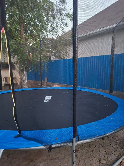 Б/у велосипед и б/у батут