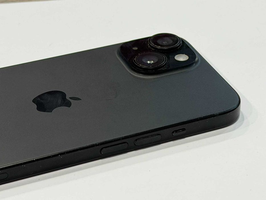 Apple iPhone 15 128GB- 82%
