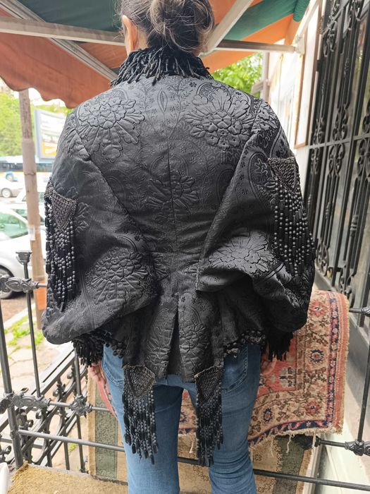 Уникална дамска връхна дреха от началото на 20 век – запазена!