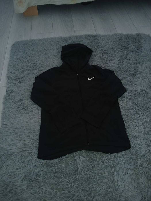 Nike dri fit ветровка