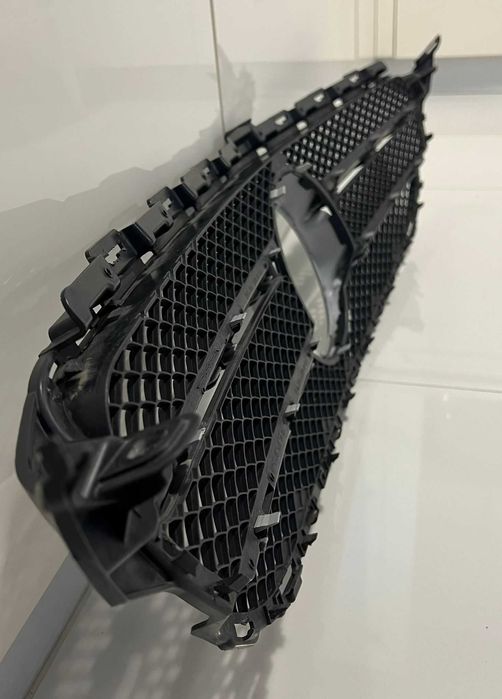 Grilă ORIGINALĂ Mercedes C-Class W205 (2014-2018) Avantgarde / AMG Line