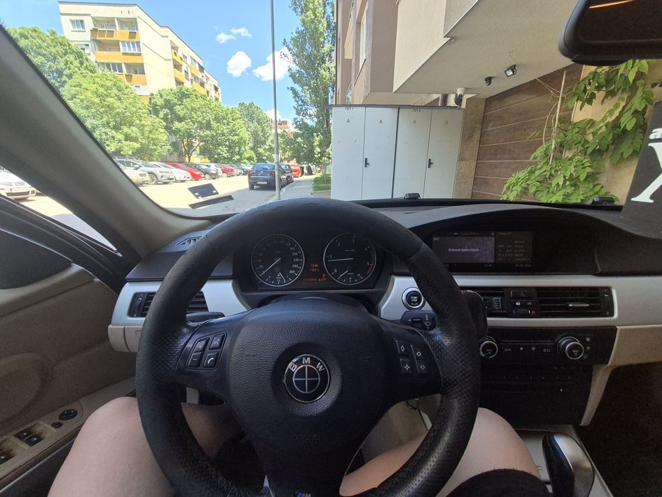 Продава се BMW E91 320d