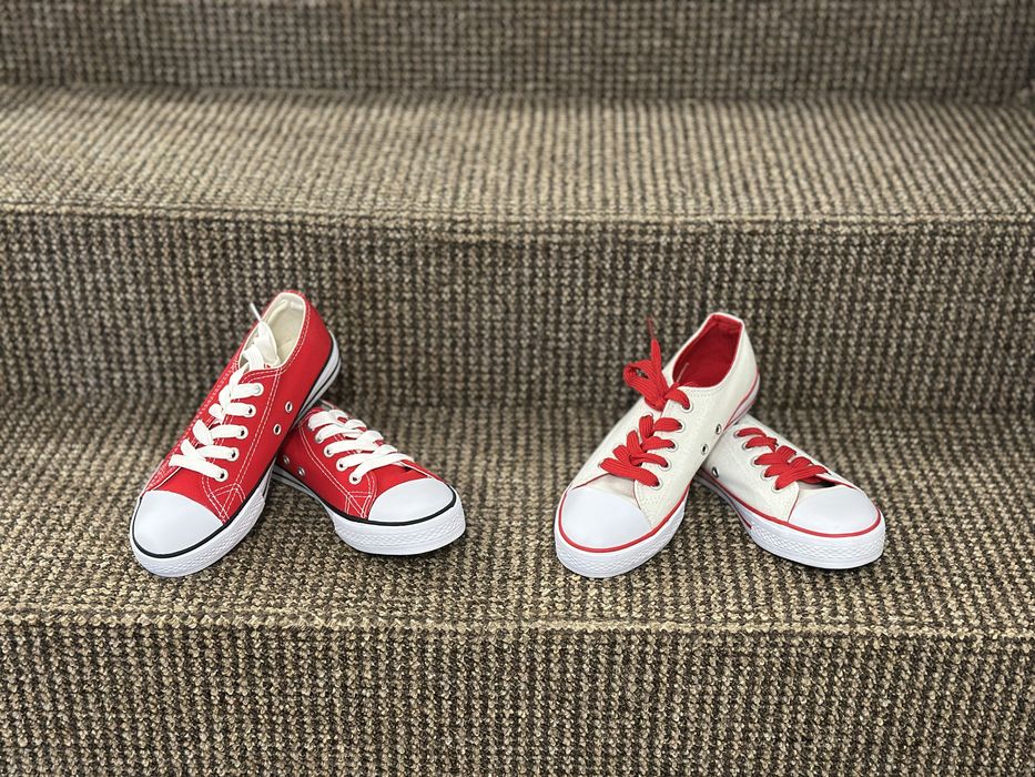 Tenisi si adidasi copii