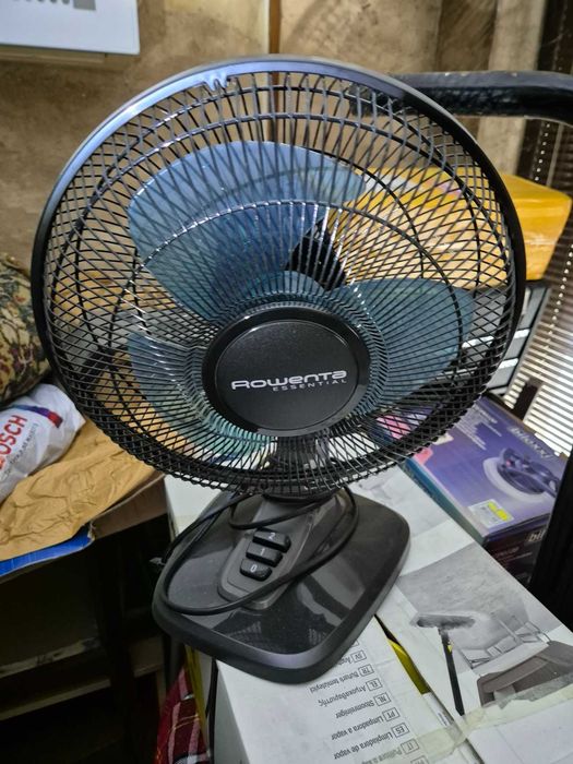 Настолен вентилатор Rowenta essential