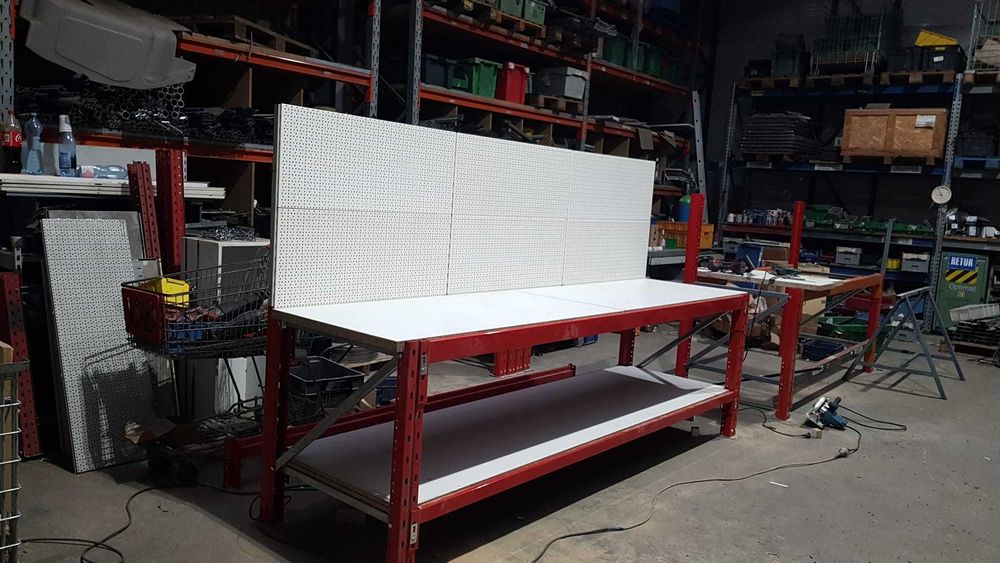 Banc si masa de lucru pe comanda