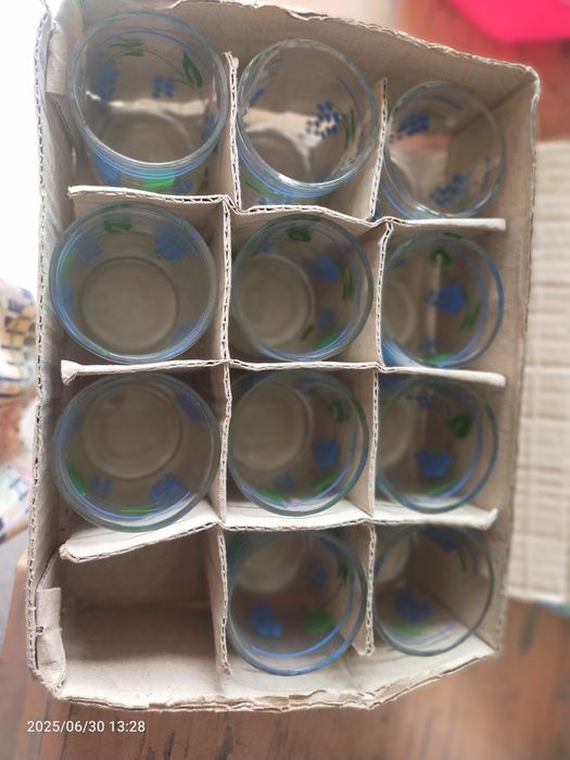 Продам рюмки бу 15 шт