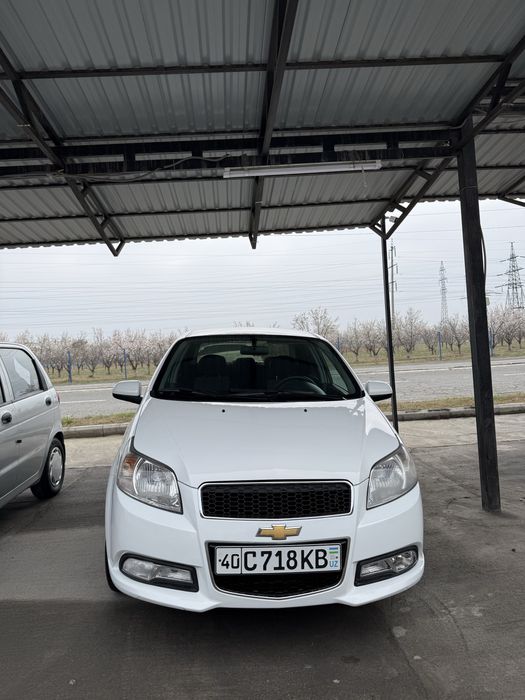 Nexia 3 sotiladi 2 pazitsiya