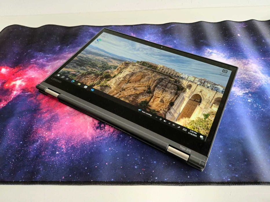 Laptop LENOVO ThinkPad Yoga 370 13,3"FHD i5-7300U 16 GB RAM 256 GB SSD