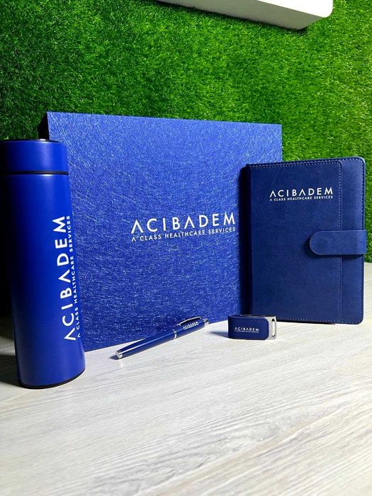 Набор| Подарочный набор| Блокнот| ручка| поверг банк| Nabor