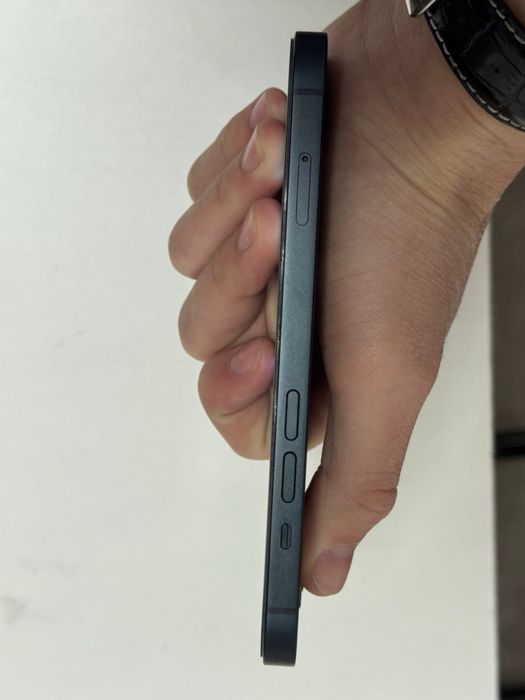 iPhone 13 128GB — Идеальный экран, документы