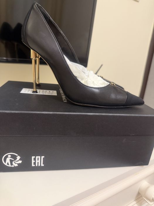Elisabetta Franchi елегантни обувки