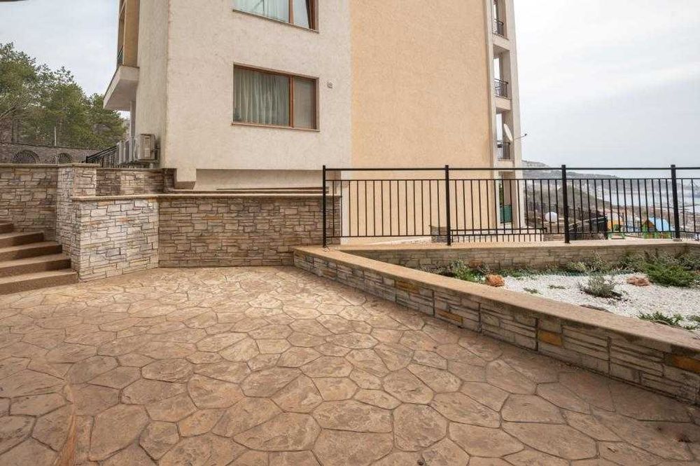 Продава се Тристаен апартамент в Балчик - 110 кв.м за 974 €/кв.м - Снимка #6